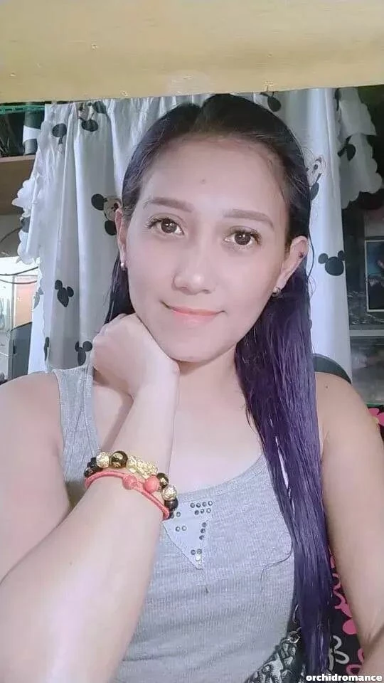 Hera Profile image 5