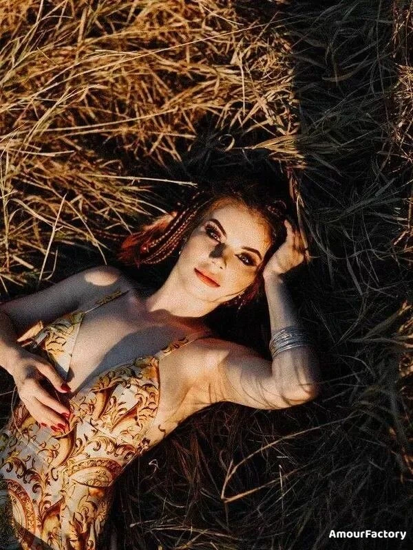 Oleksandra Profile image 2