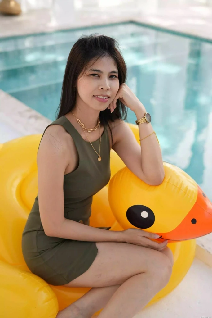 Daisy Profile image 4