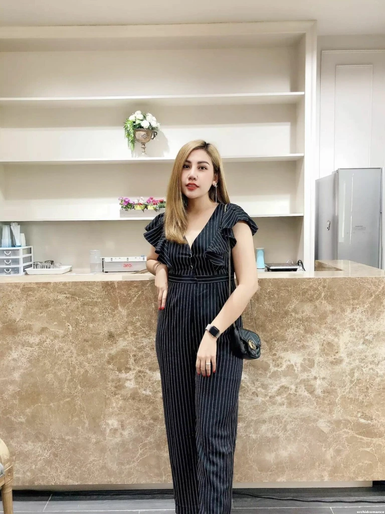 Tina Profile image 2