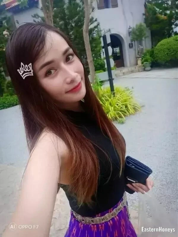 Nawarach Profile image 2