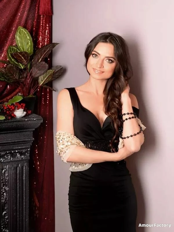 Alla Profile image 4