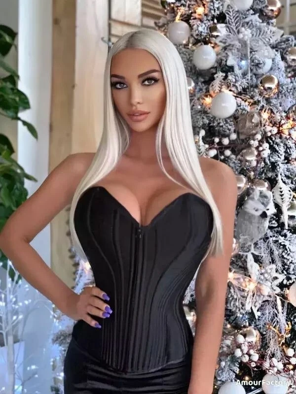 Julia Profile image 4