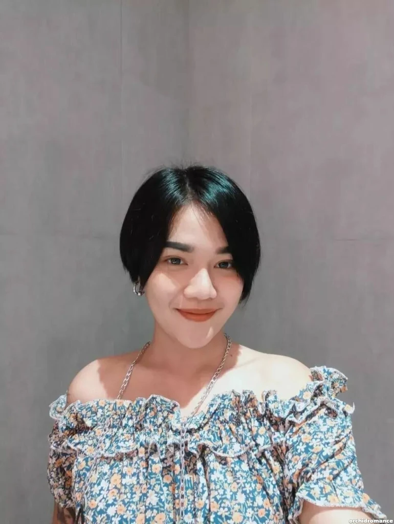 Araya Profile image 2