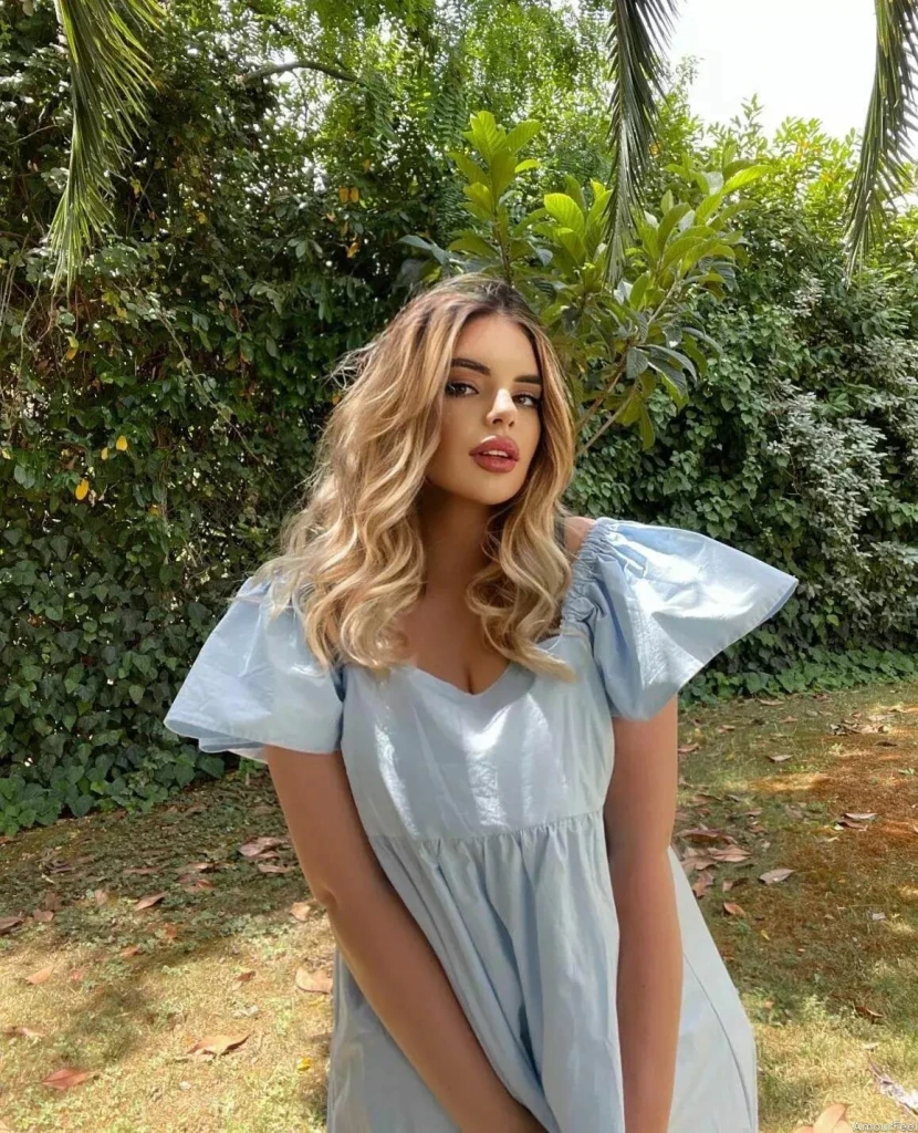 Lyudmila Profile image 4