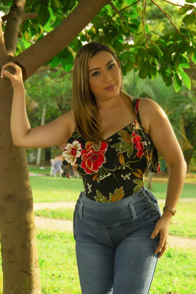 Jimena Profile image 5