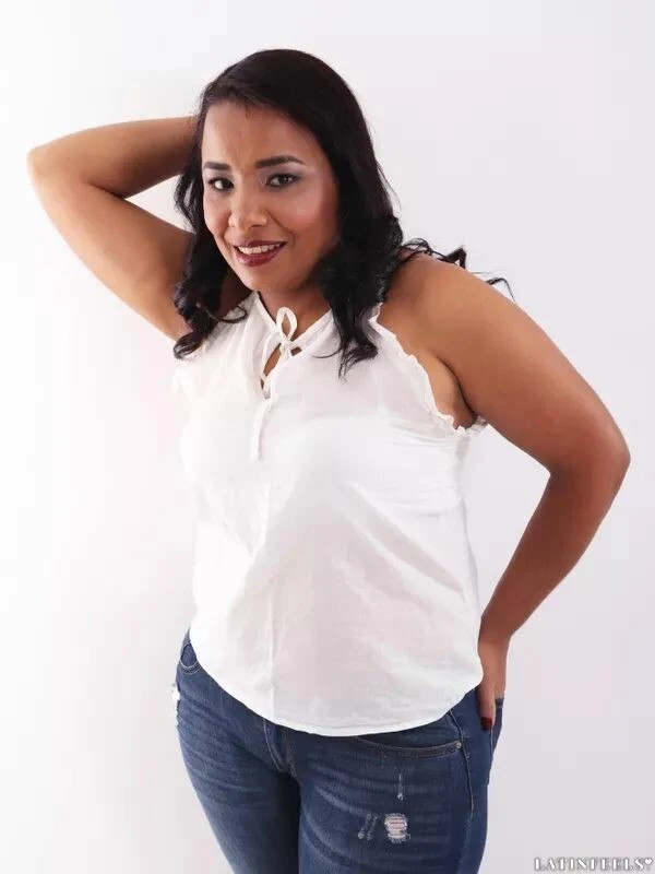 Yiovanna Profile image 2