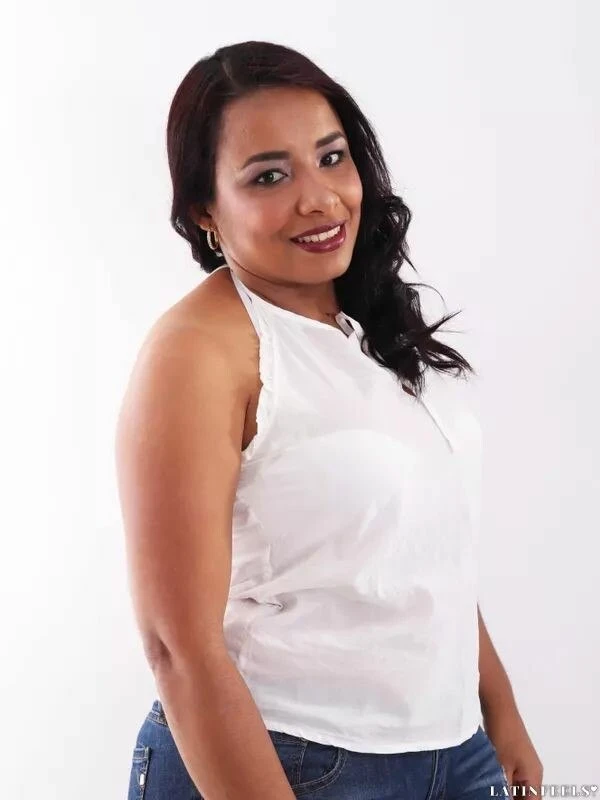 Yiovanna Profile image 4