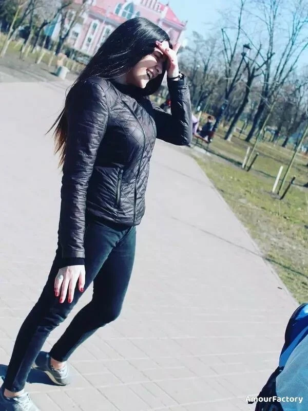 Alla Profile image 4