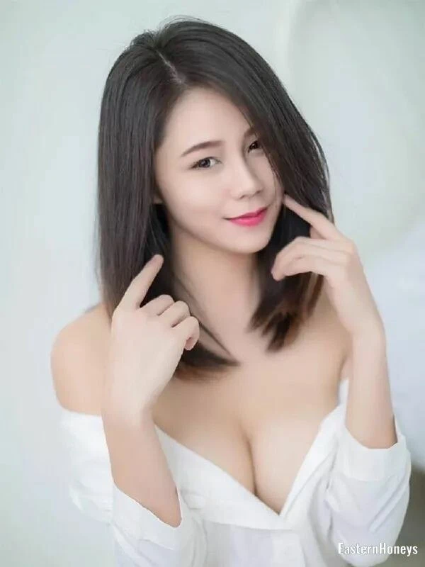 Sasithorn Profile image 4