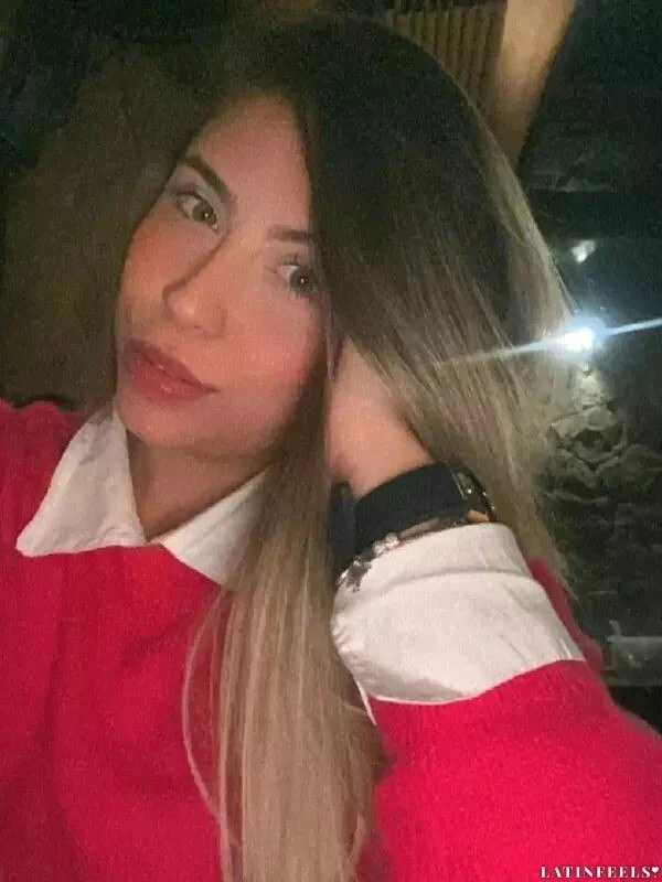 Linda Profile image 4