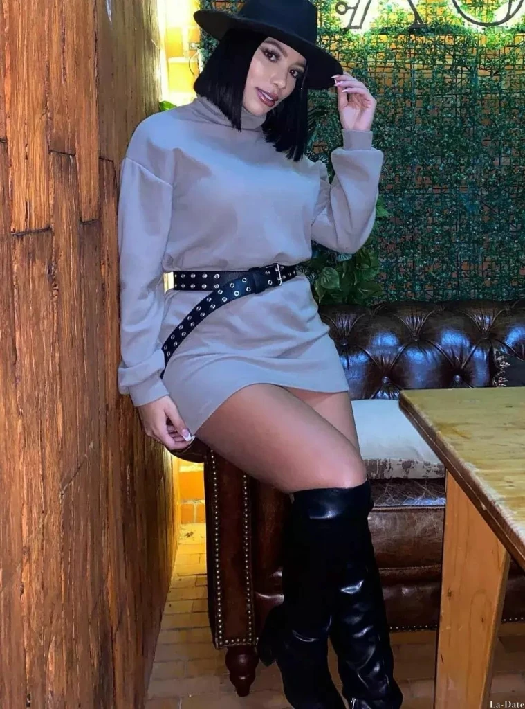 Paola Profile image 1