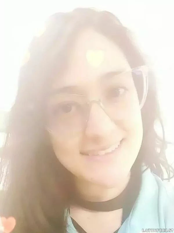 Yuliana Profile image 2