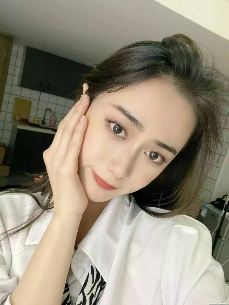 Shuangyan Profile image 1