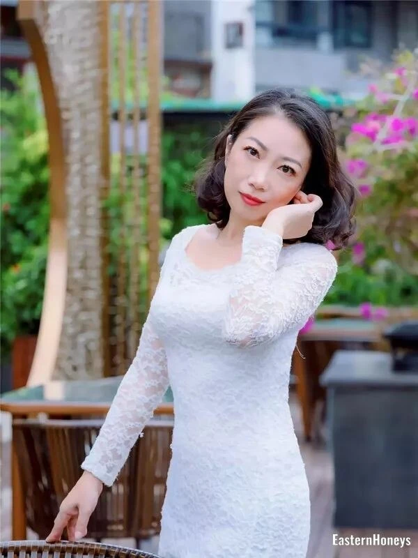 Yijun Xie Profile image 2