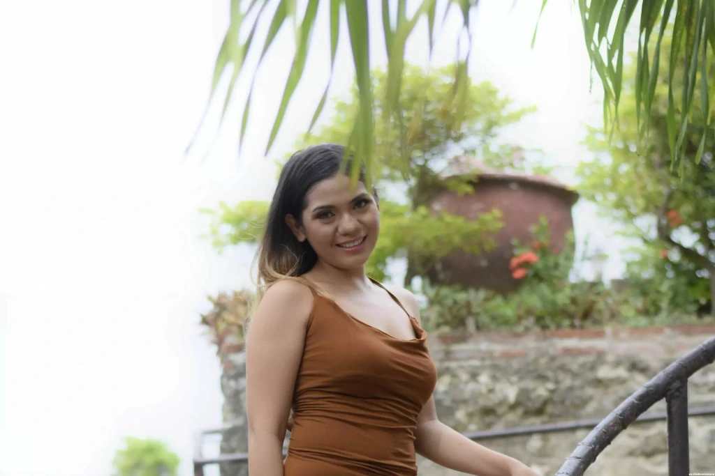 Hira Profile image 3