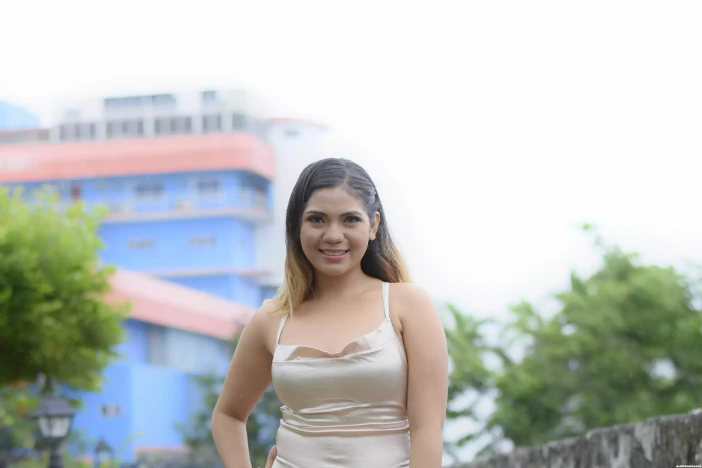 Hira Profile image 4