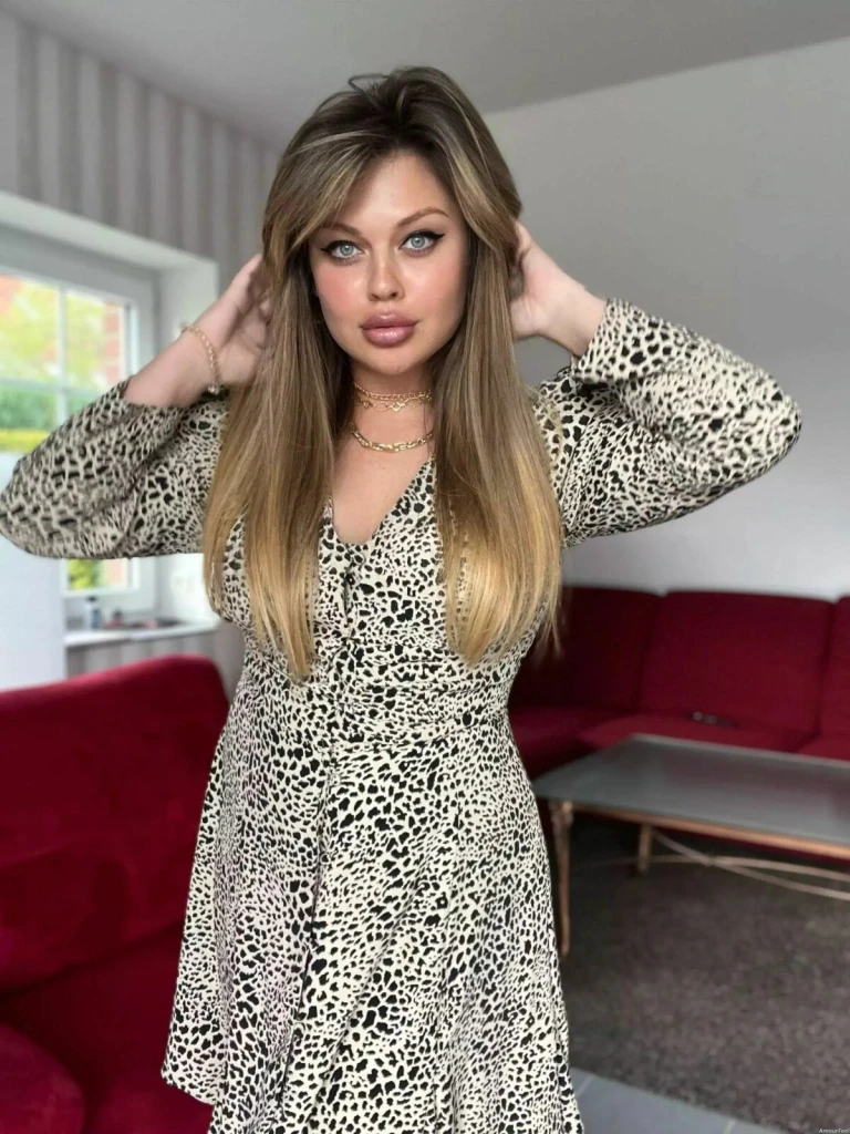 Olena Profile image 1