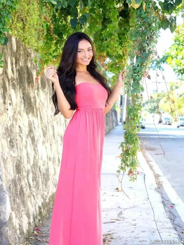 Cintia Profile image 2