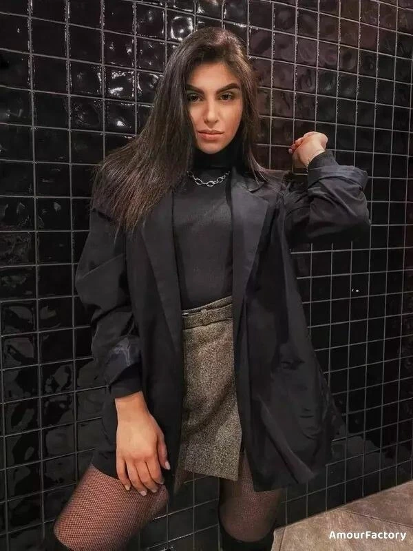 Arzu Profile image 3