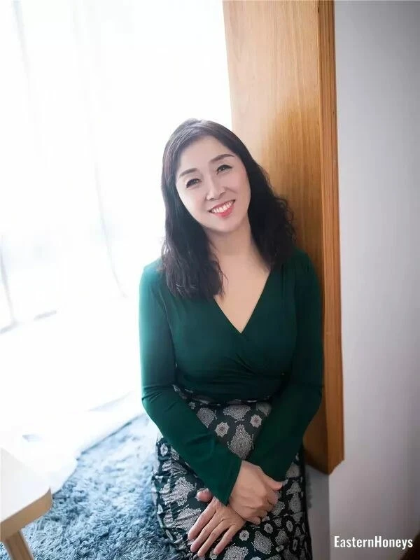 Roxie Profile image 1