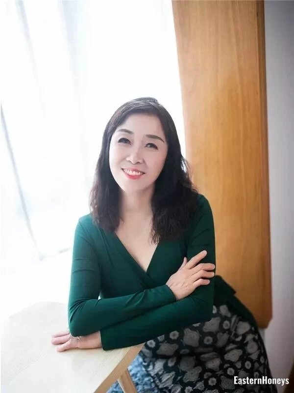 Roxie Profile image 4