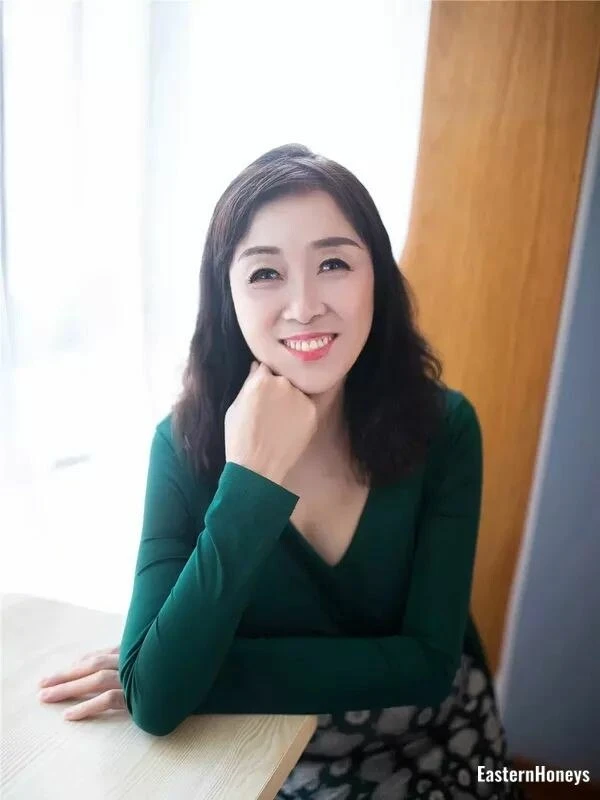 Roxie Profile image 3