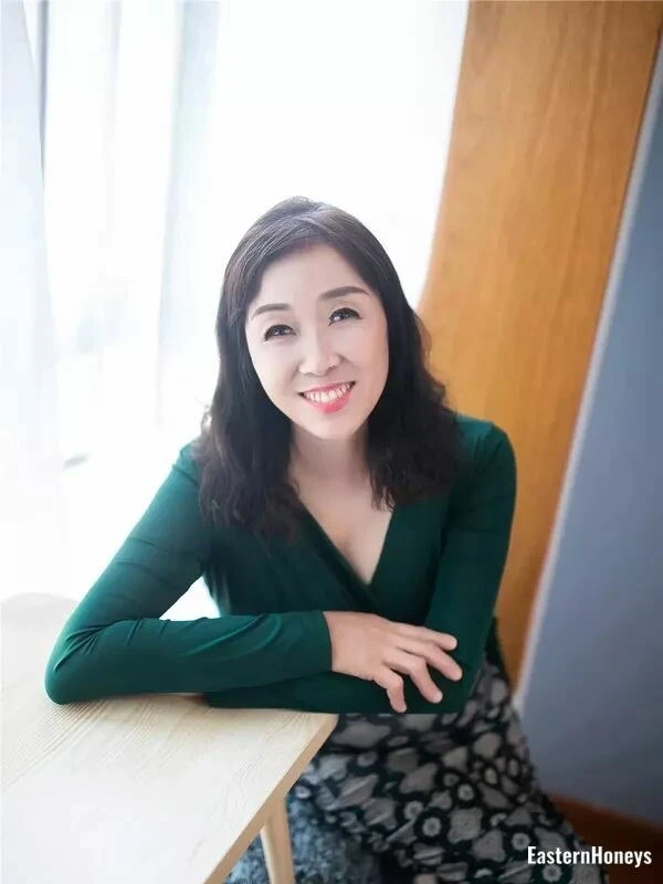 Roxie Profile image 2