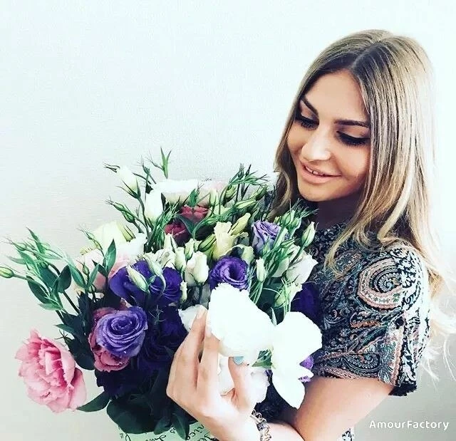 Elena Profile image 3