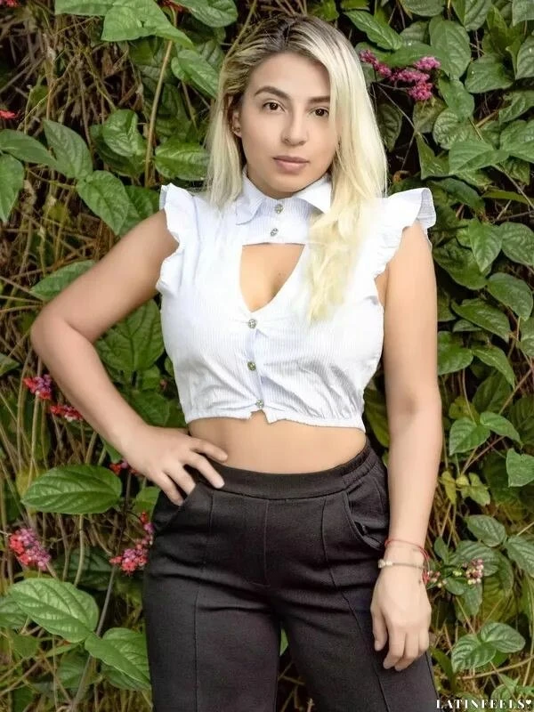 Nathaly Profile image 1