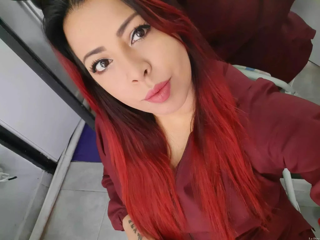 Johana Profile image 6