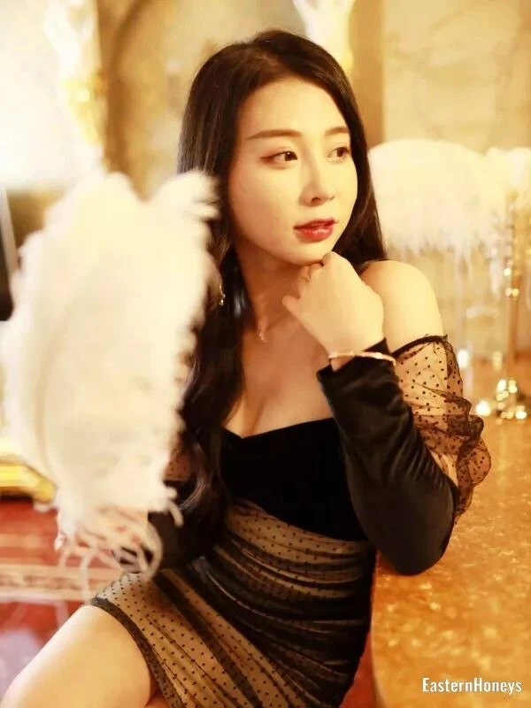 Anne Bai Profile image 2