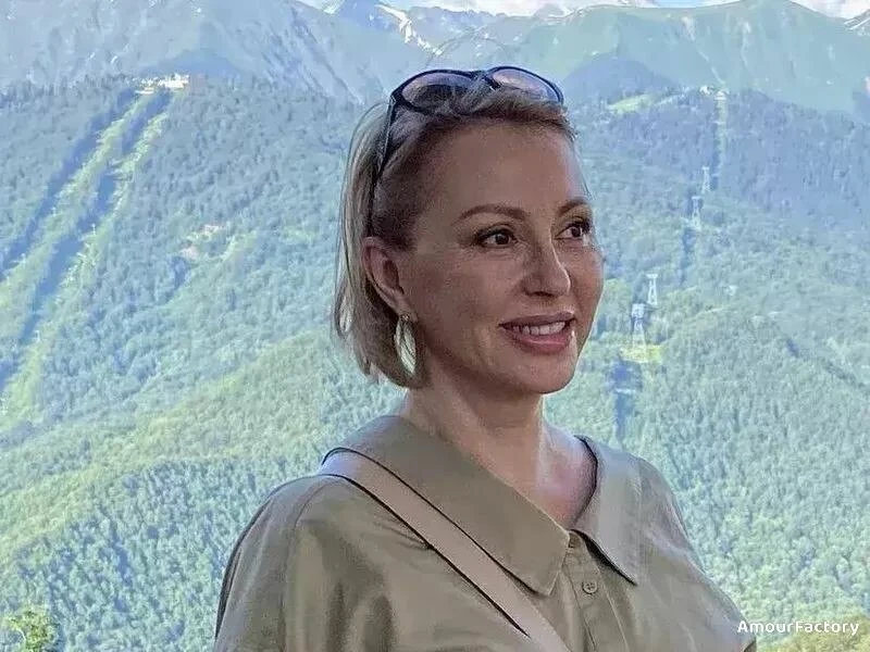 Angelina Profile image 4