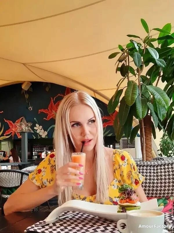 Alyona Profile image 2