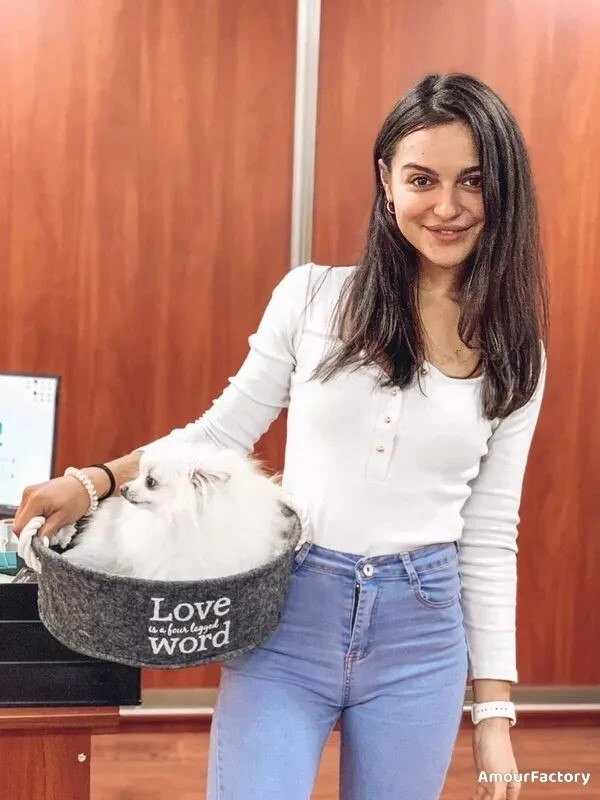 Yulia Profile image 2