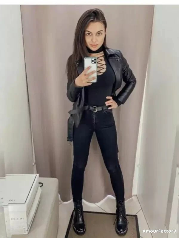 Yulia Profile image 4