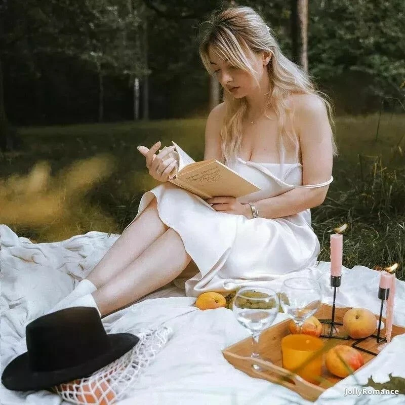 Nina Profile image 2