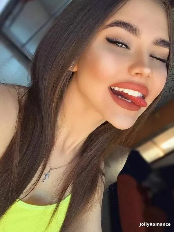 Anna Profile image 1