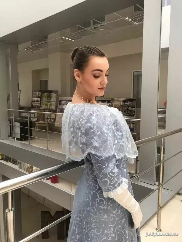 Alena Profile image 3