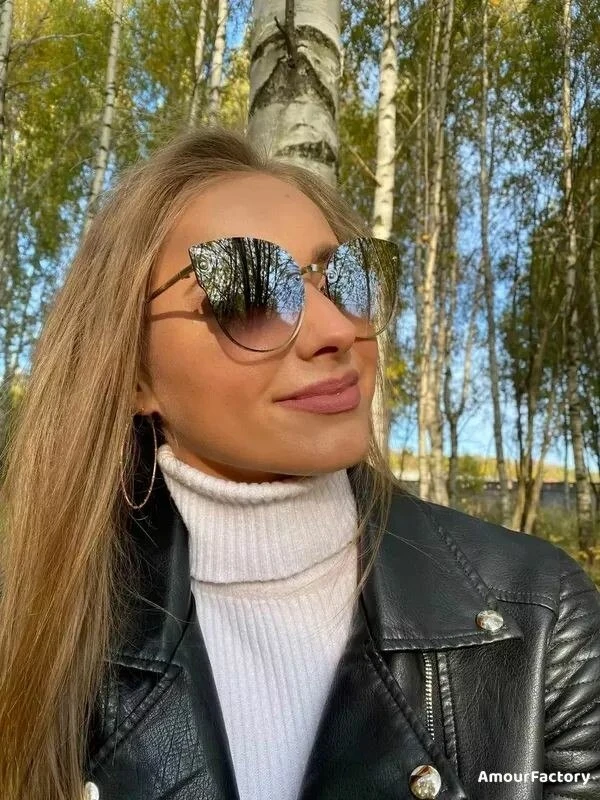 Karina Profile image 3