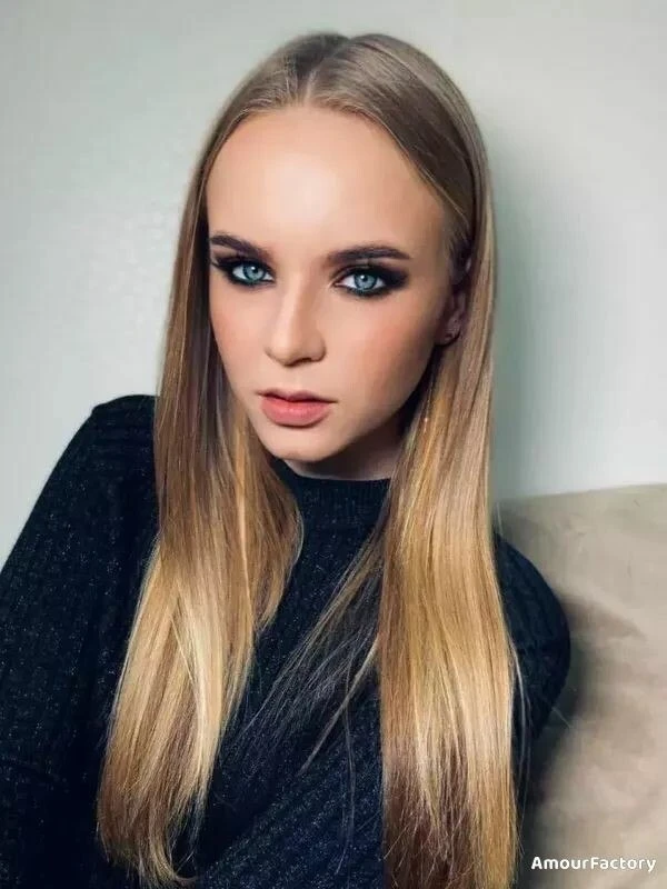 Victoria Profile image 3