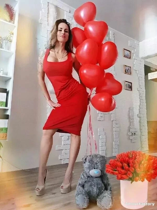 Valeria Profile image 1