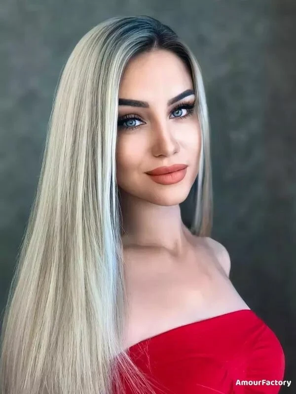 Karina Profile image 4