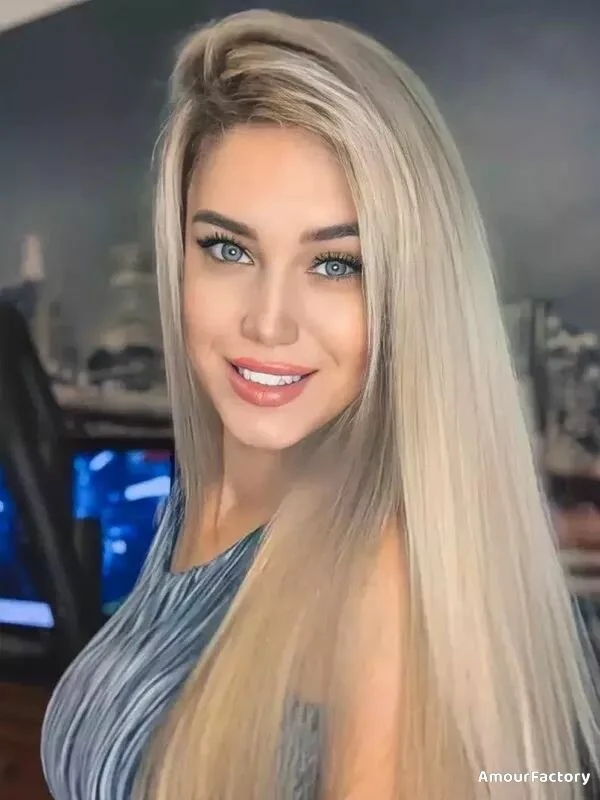 Karina Profile image 1