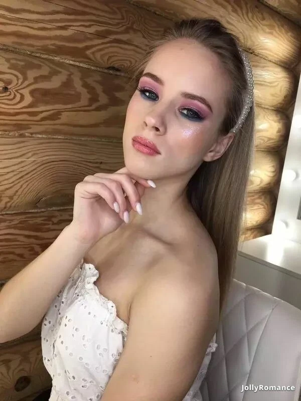 Kseniia Profile image 4