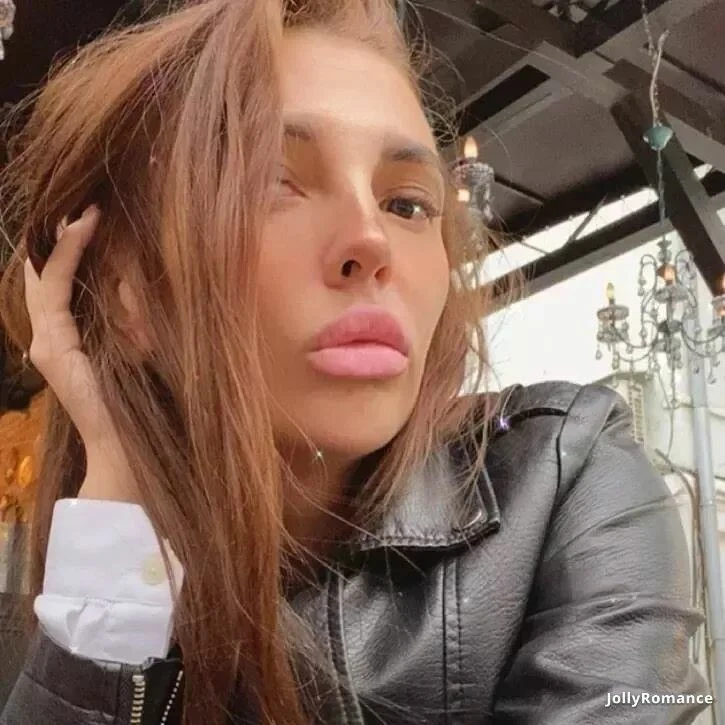 Valeria Profile image 3