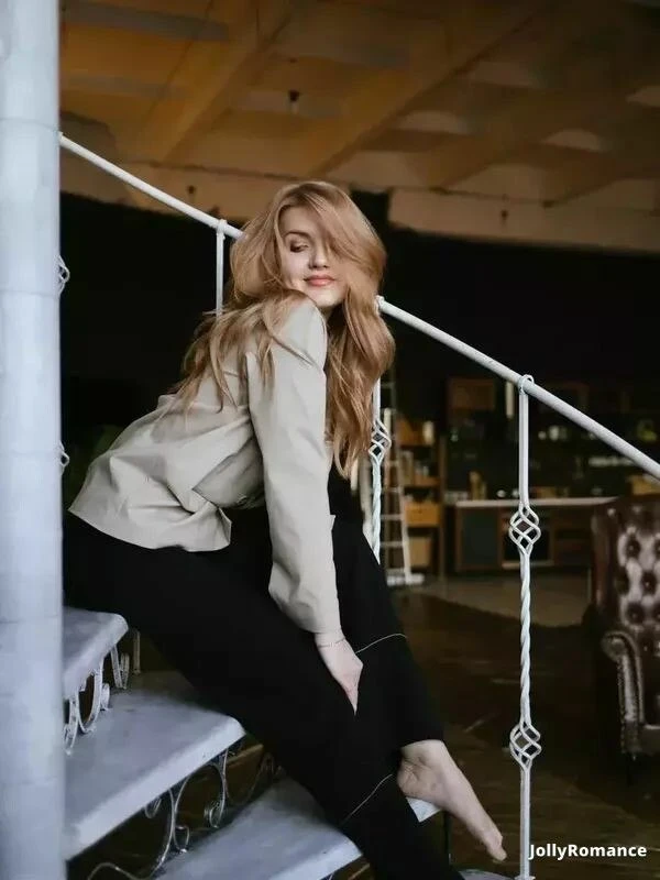 Maria Profile image 3