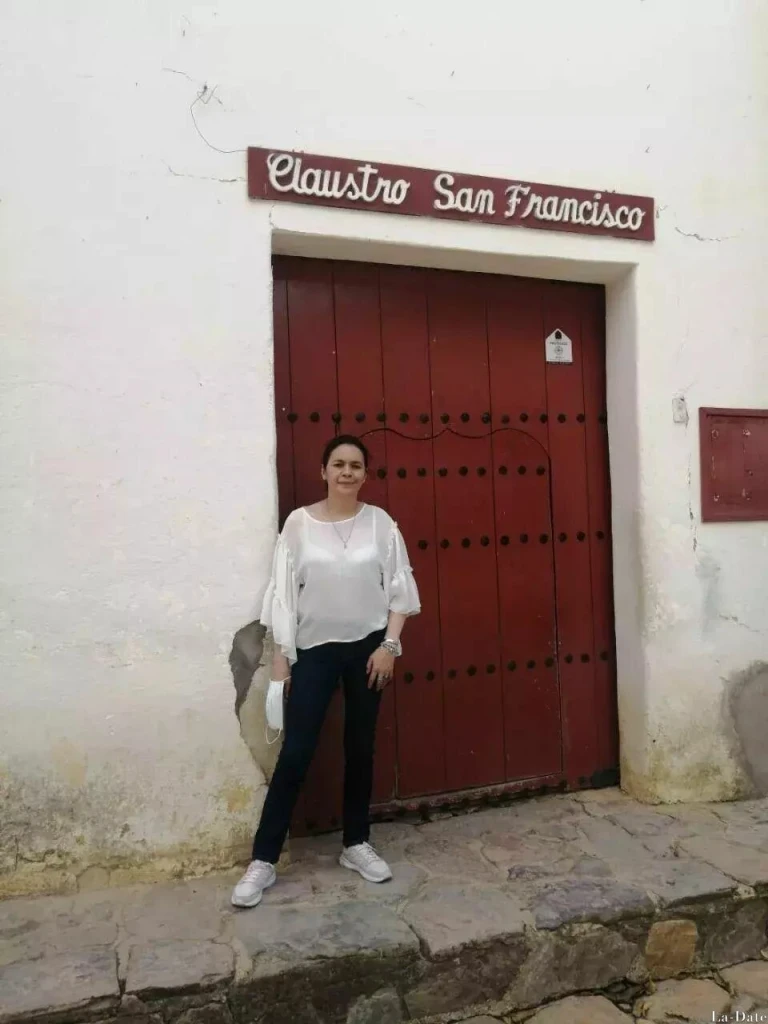 Catalina Profile image 2