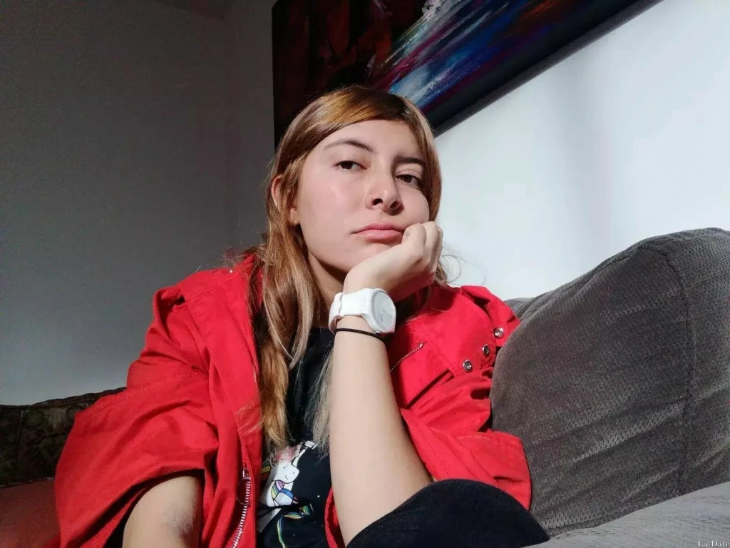 Hanlly Profile image 6