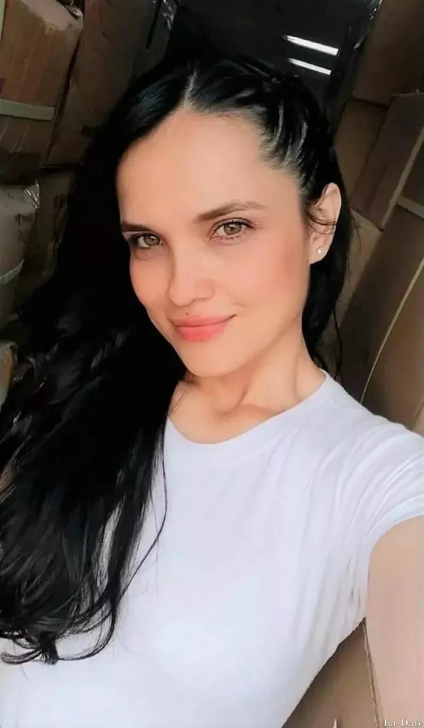 Manuela Profile image 5